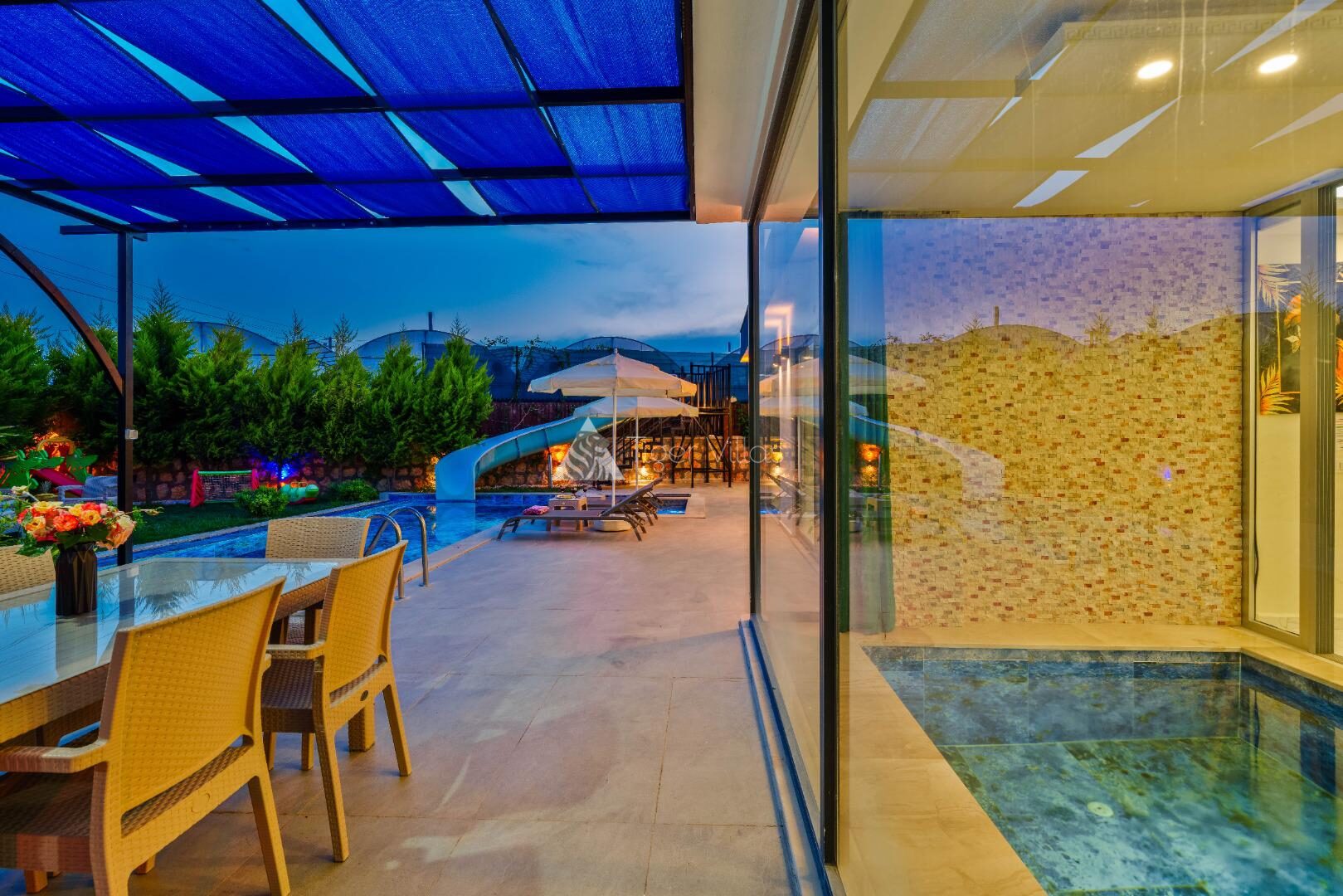 Villa Elena 1 — 44