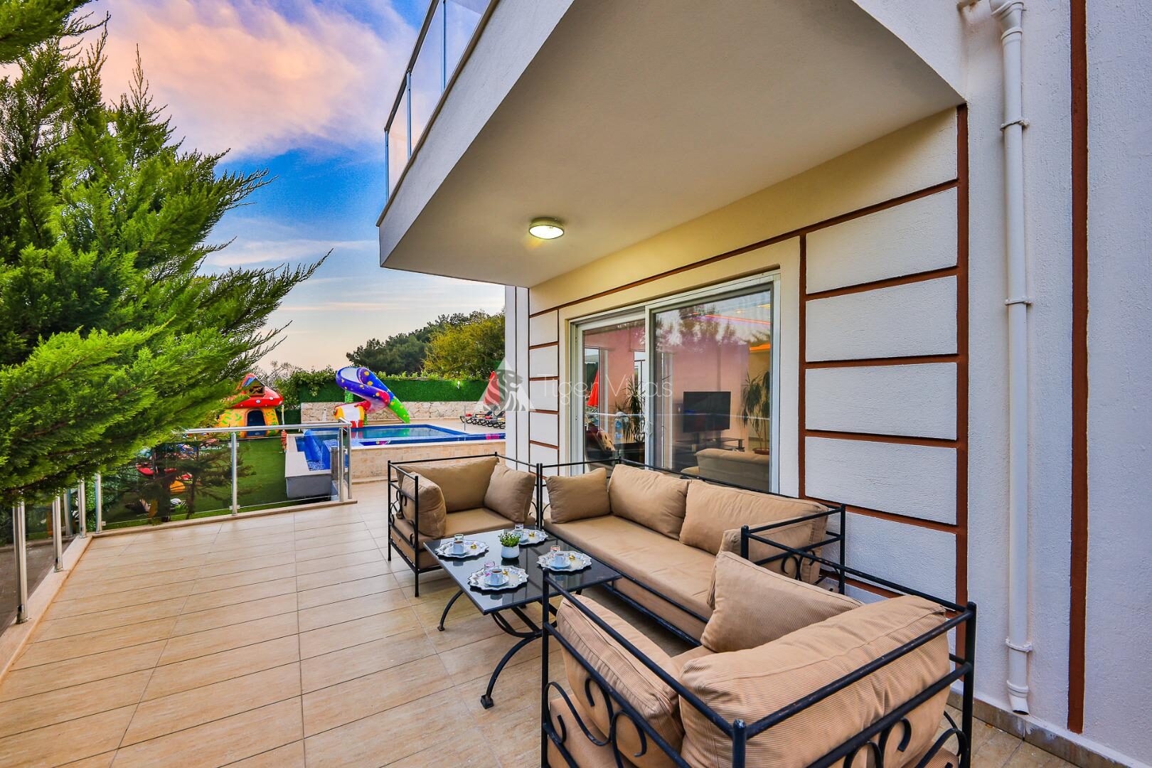 Villa Disney — 23