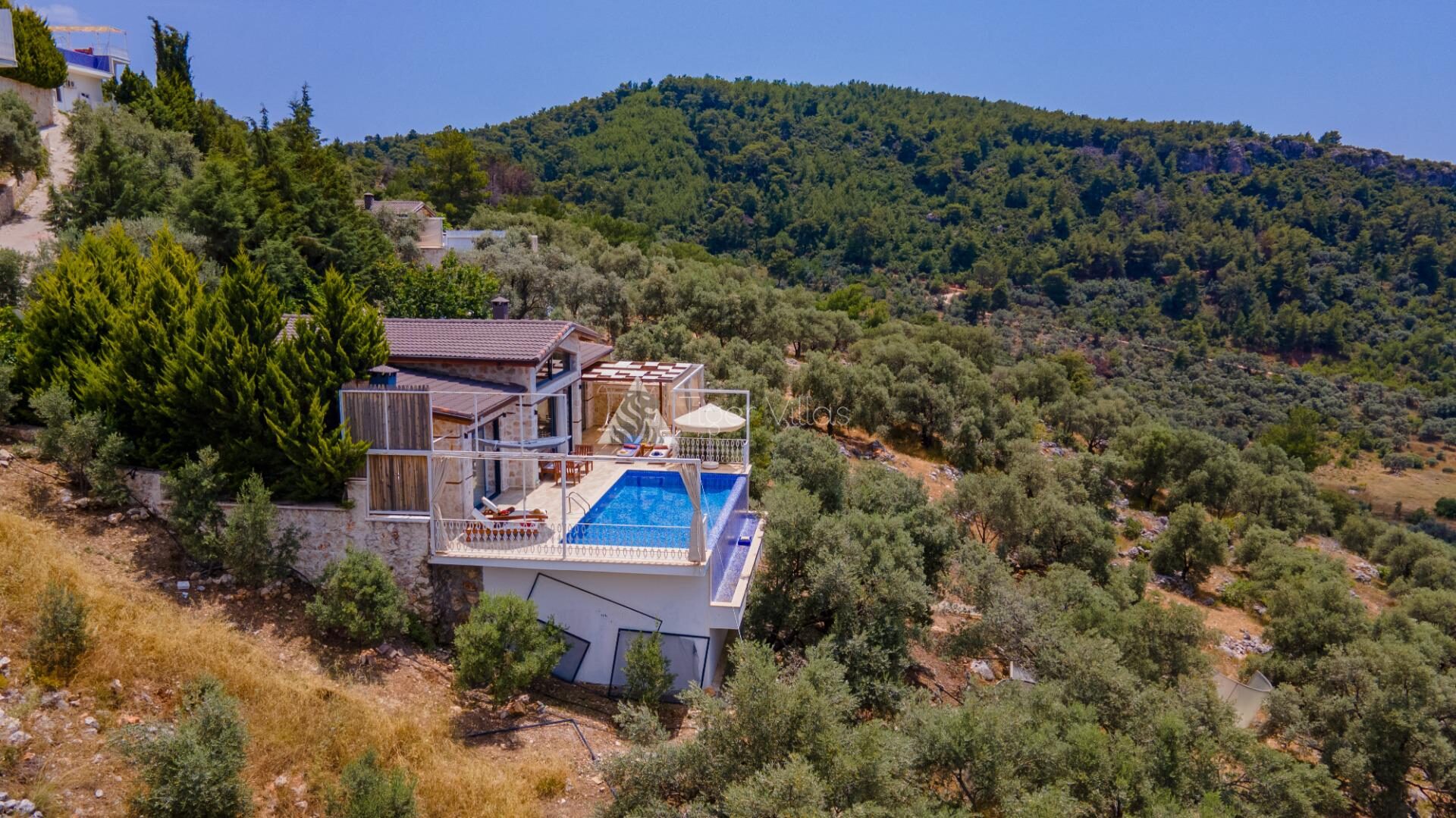 Villa Karen — 4