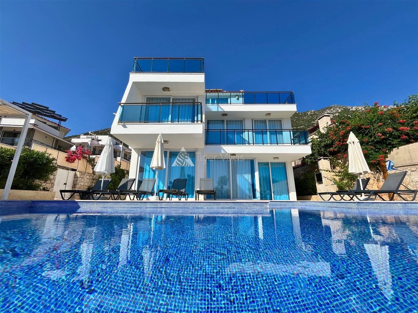 Villa Visos — 2