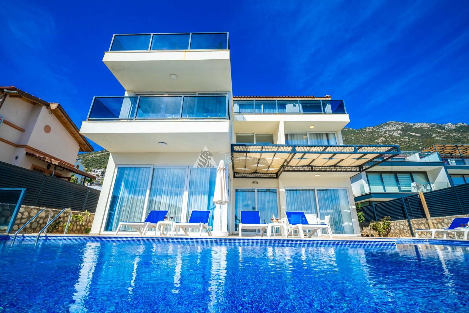 Villa Platos — 7