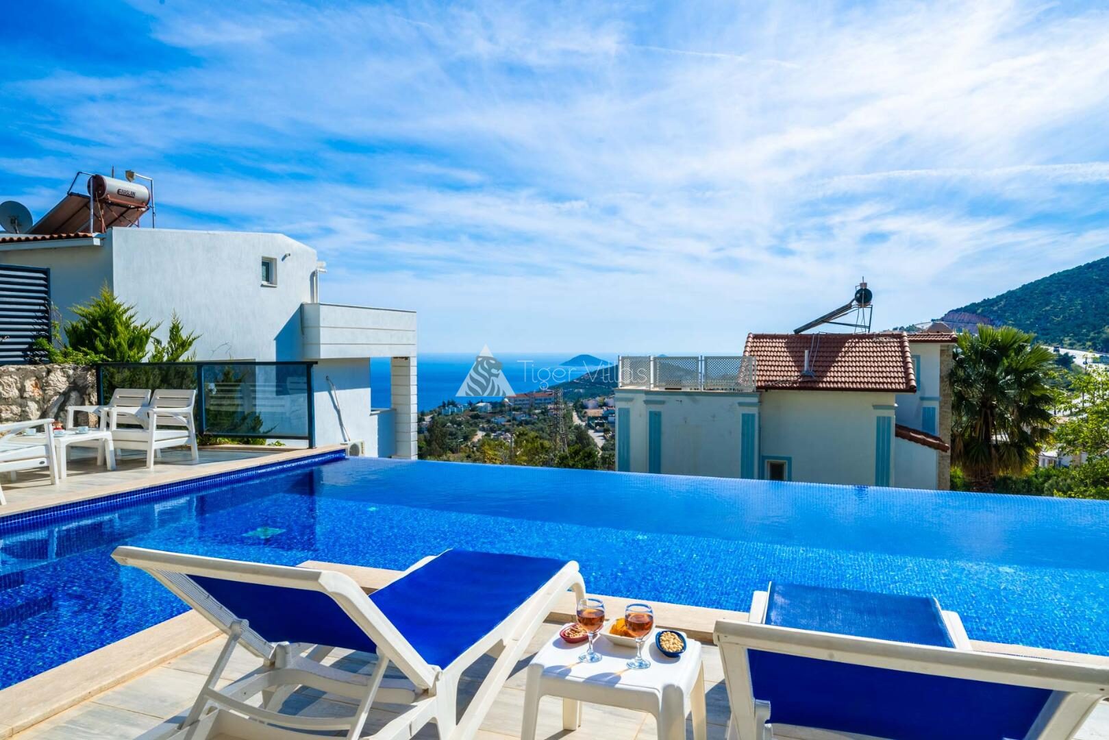 Villa Platos — 8