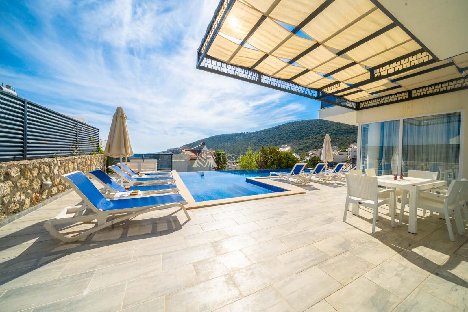 Villa Platos — 18