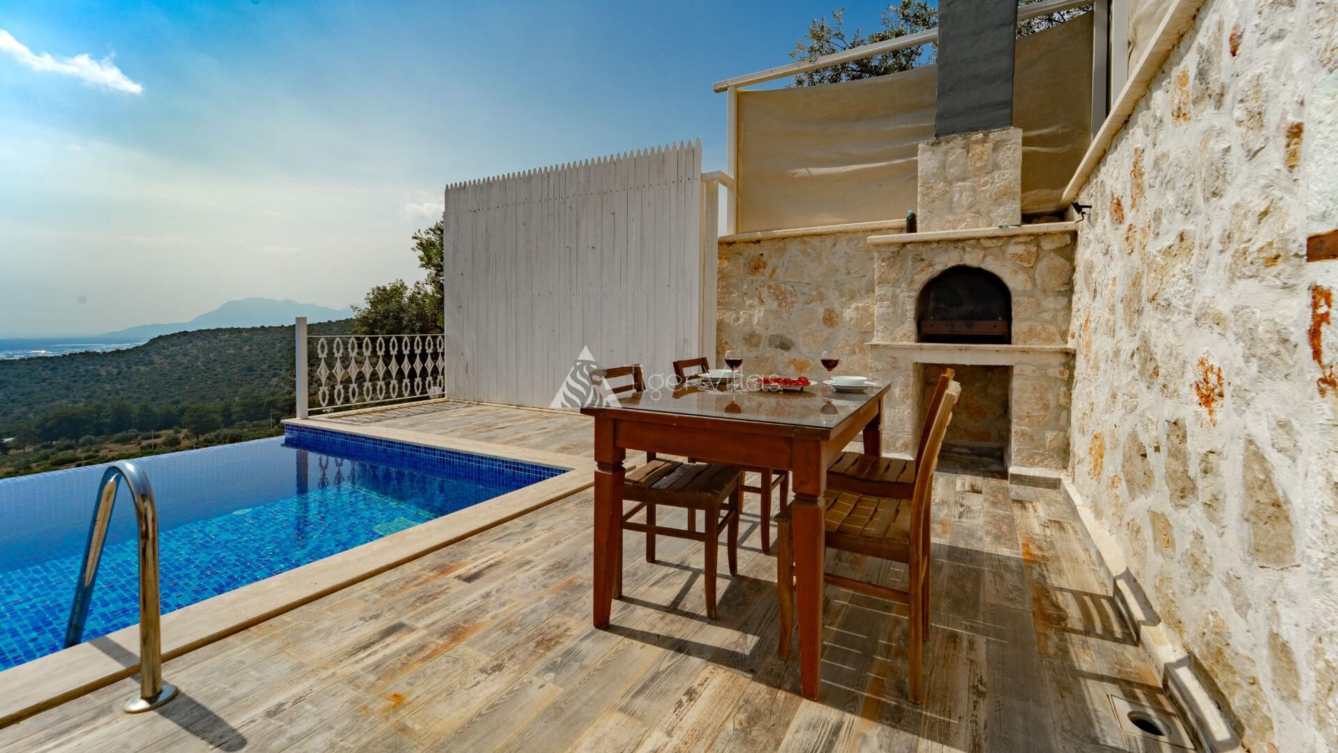 Villa Selen Dining area 2 – villa for rent in Üzümlü