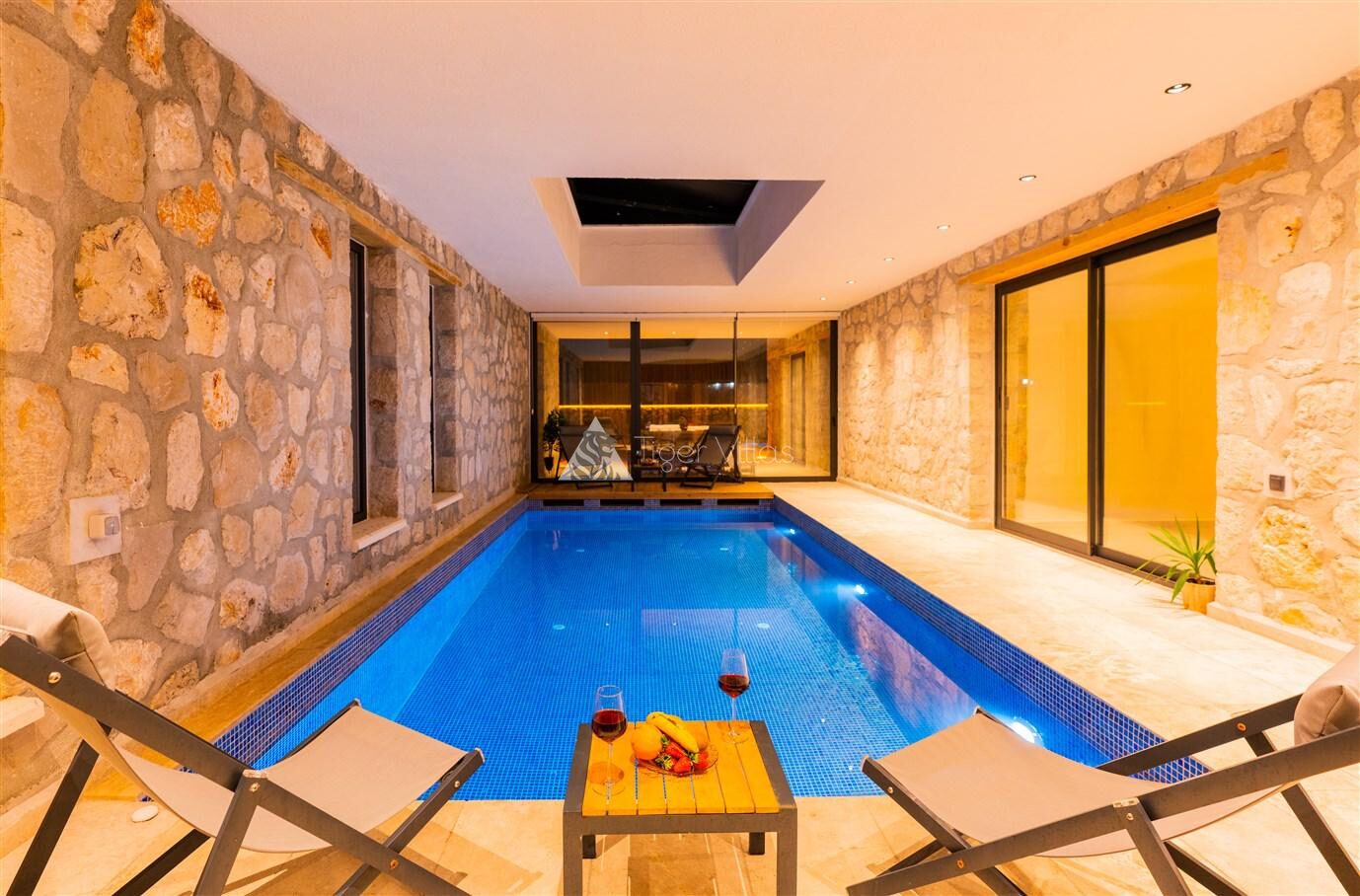Villa Vip — 81
