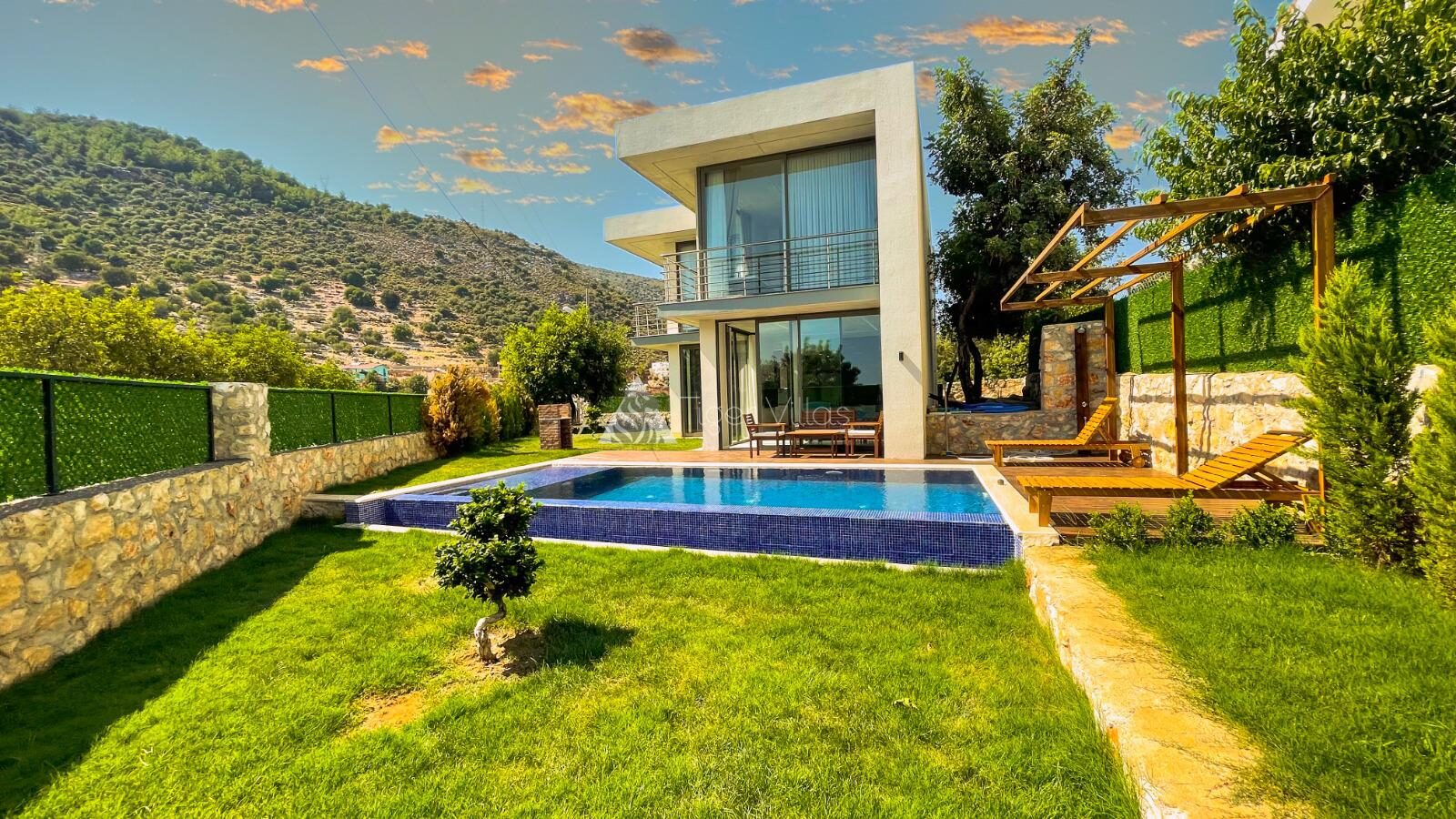 Villa Finike — 1