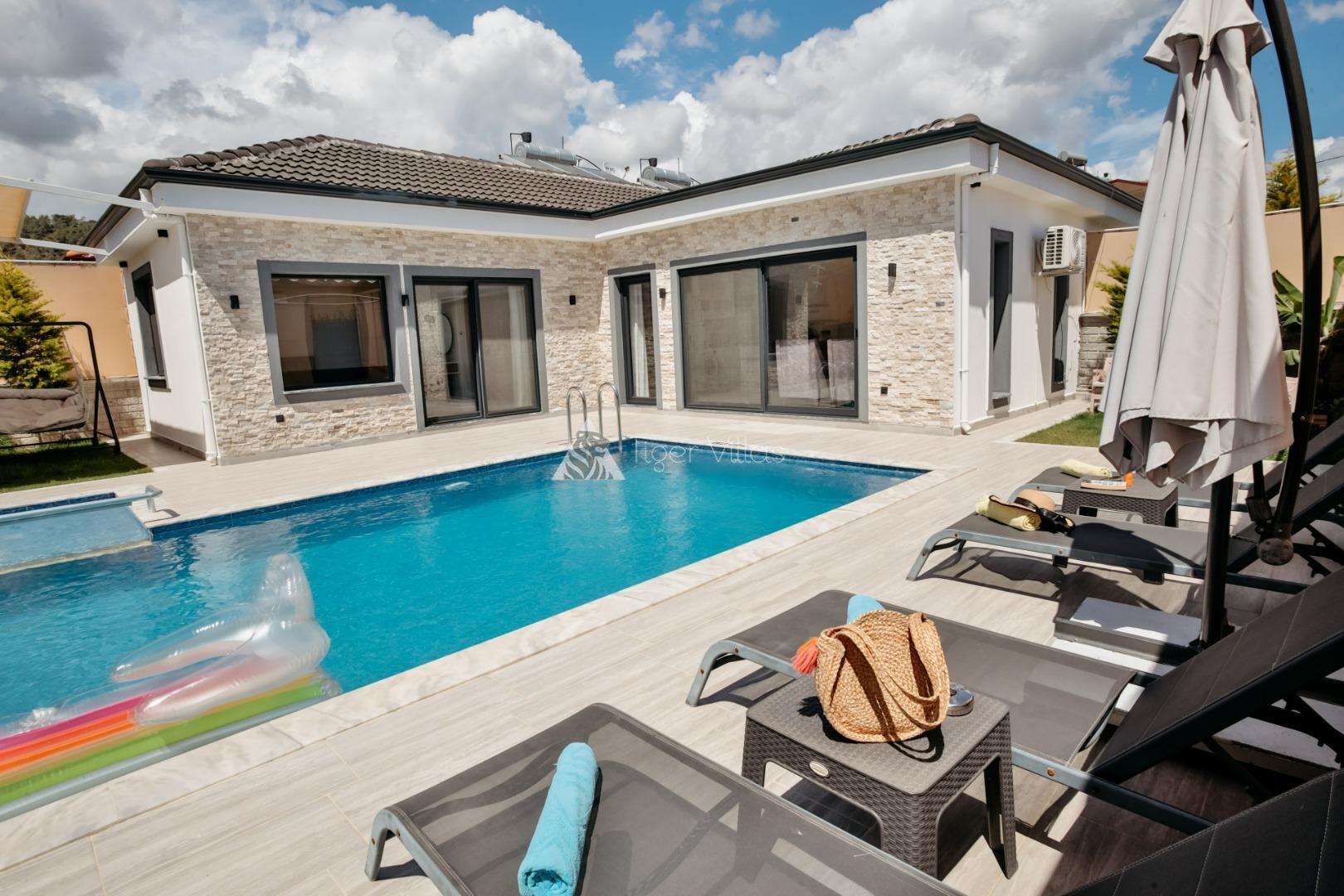 Villa Twin 1 — 2