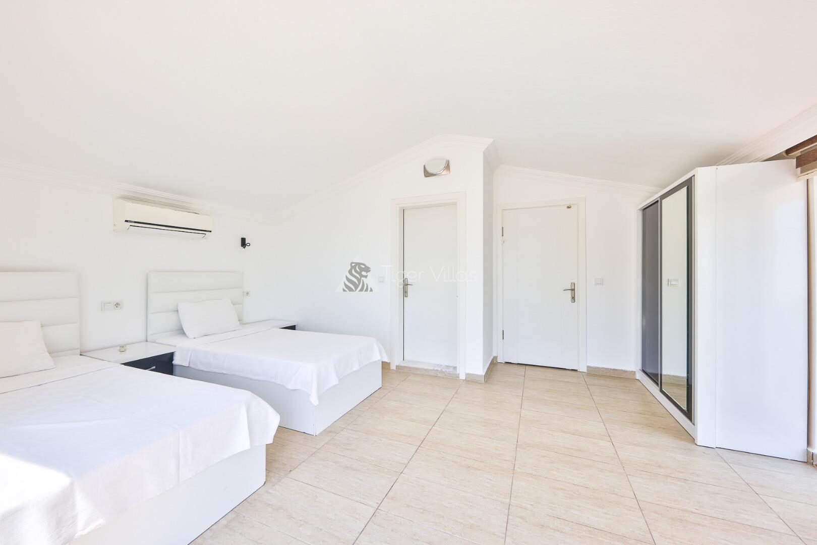 Villa Disney — 50