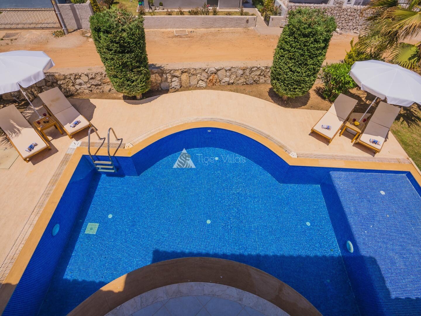 Villa Royal Ovacık 14 — 23