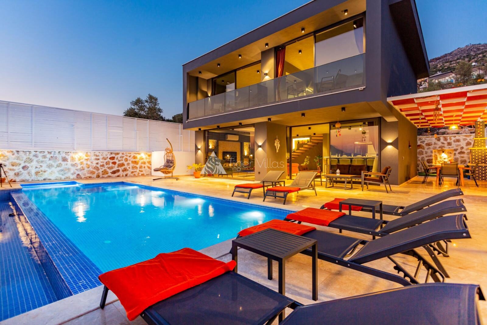Villa Likya Black — 1