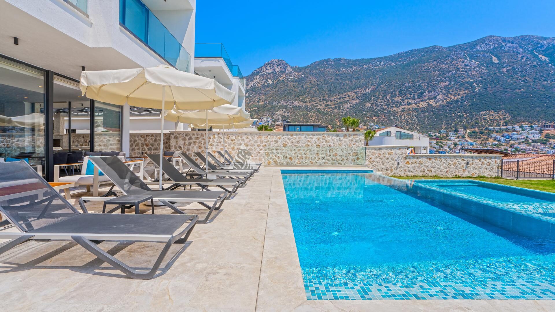 Villa Lion — 4