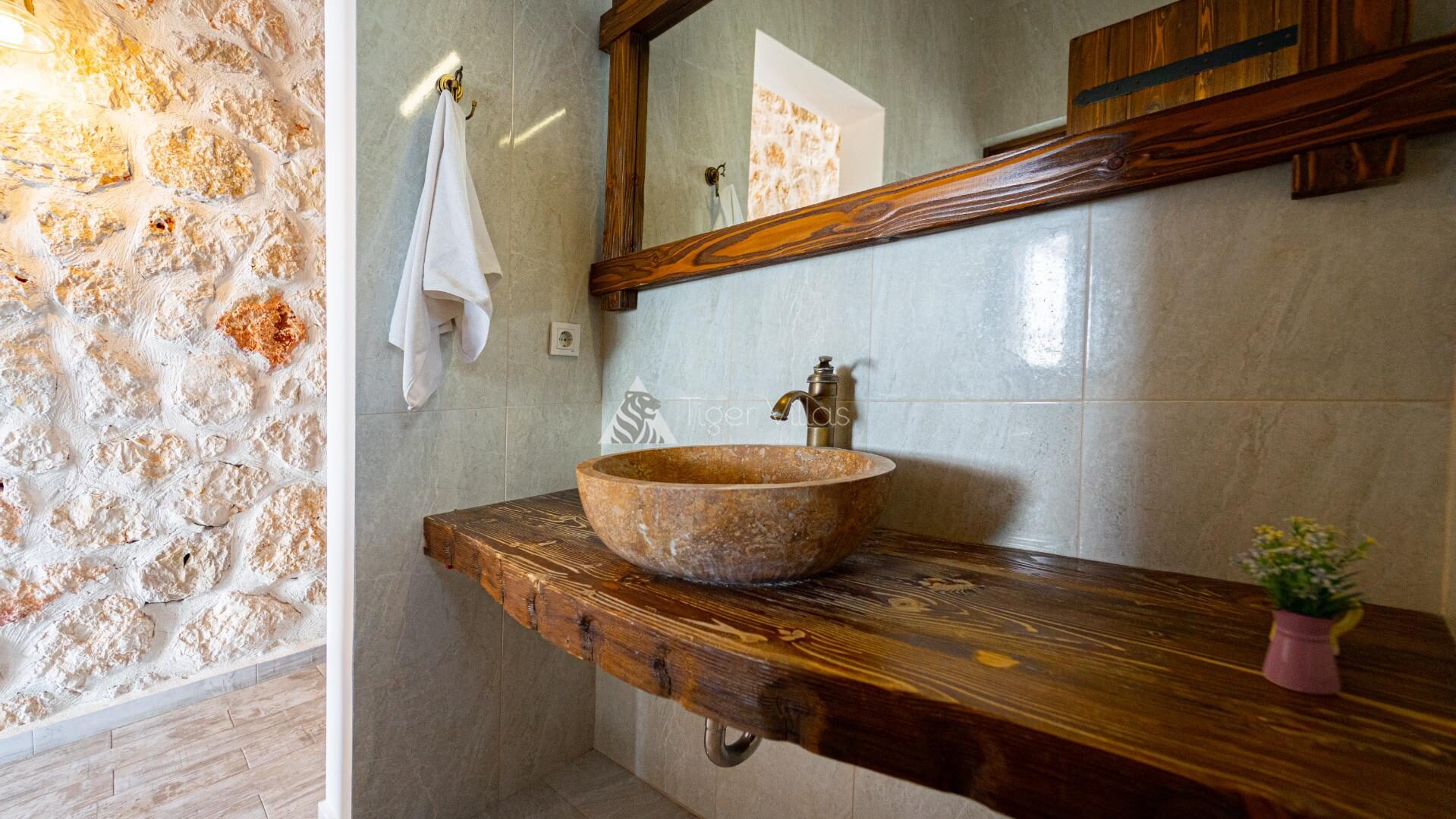 Villa Selen Bathroom 4 – villa for rent in Üzümlü