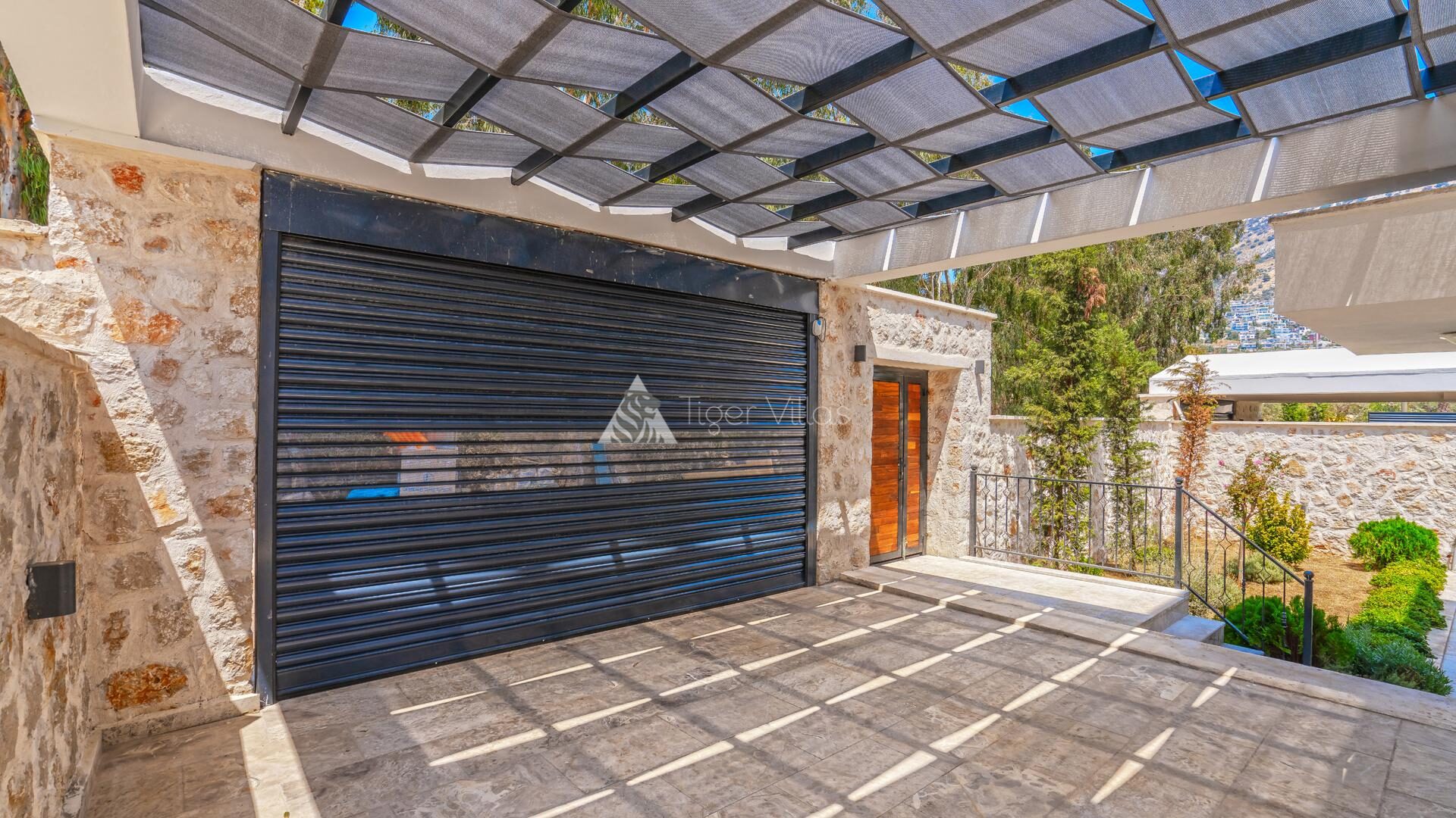 Villa Lion — 30