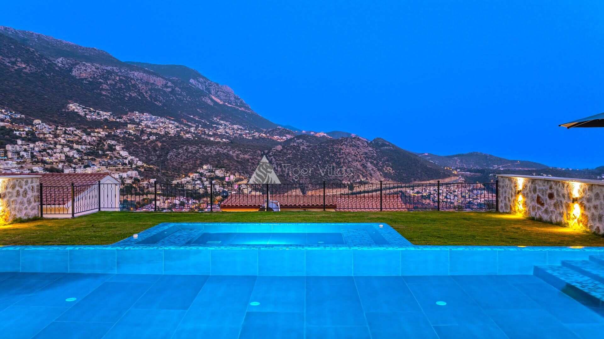Villa Lion — 52