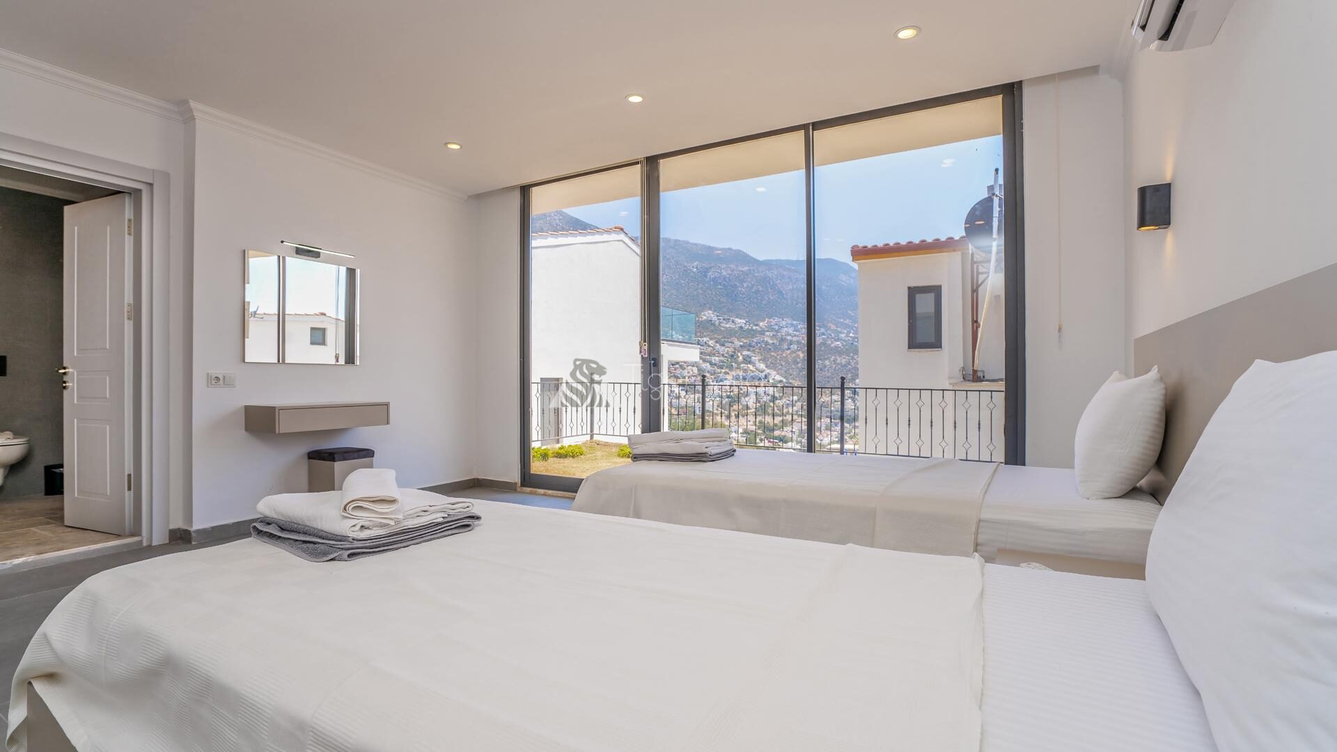 Villa Lion — 55