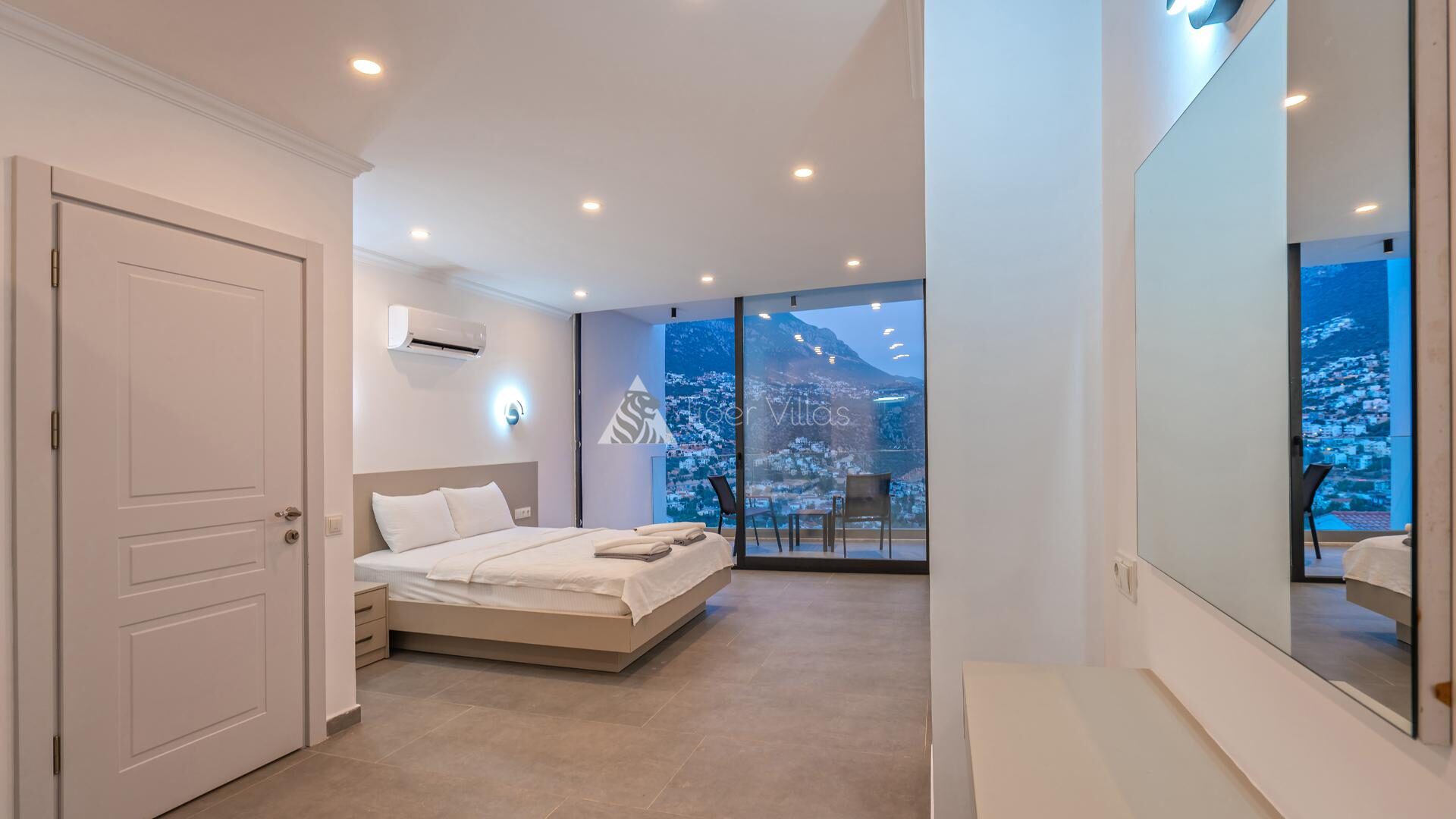 Villa Lion — 67