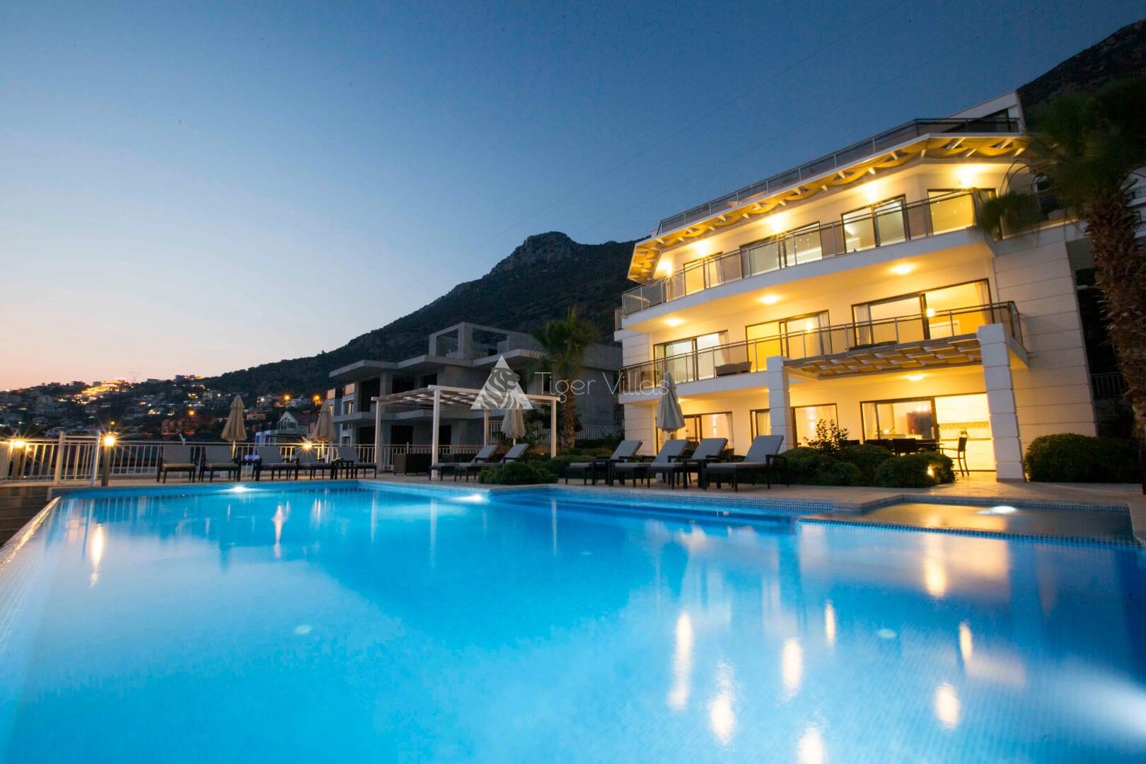 Villa Falcon Lodge — 22