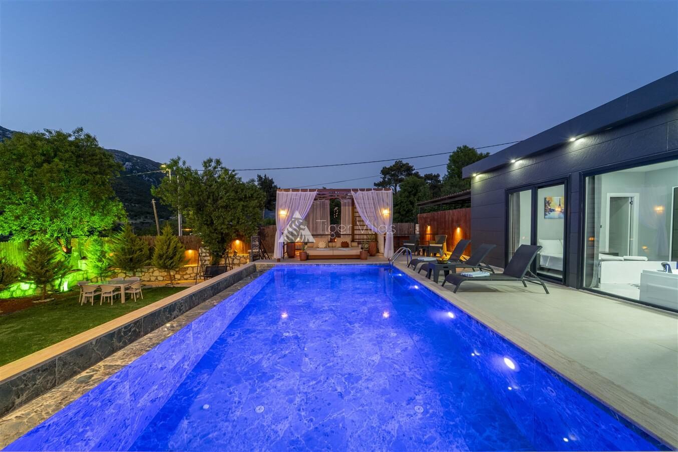 Villa Zemra — 52
