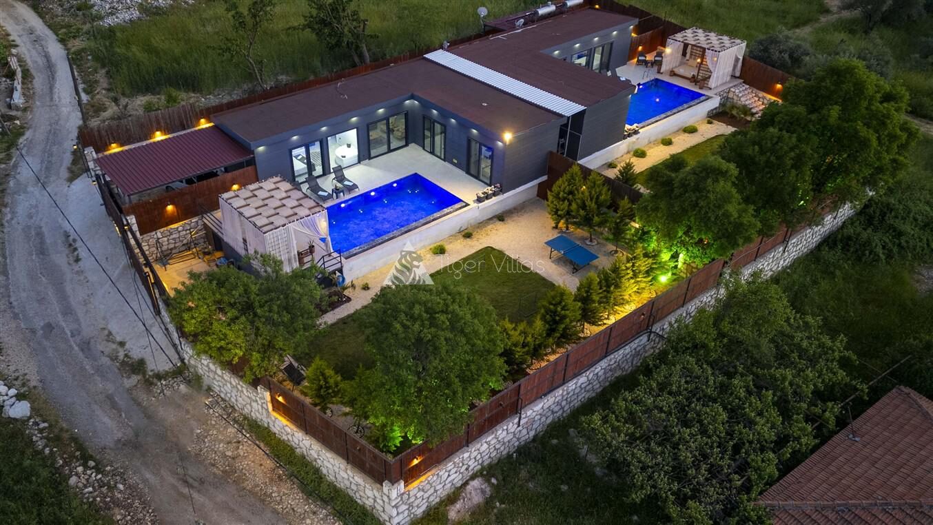 Villa Zemra — 57