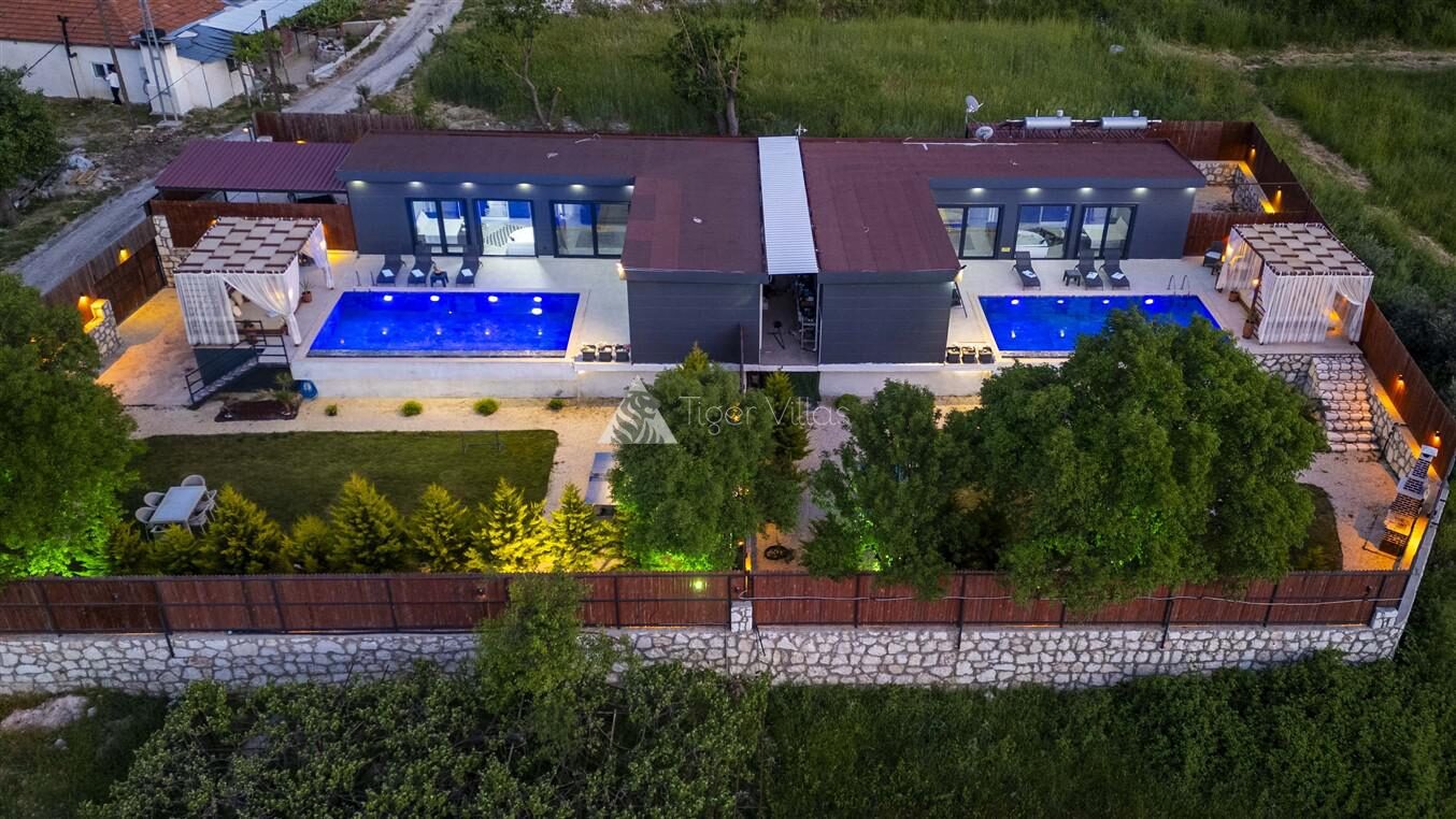 Villa Zemra — 61