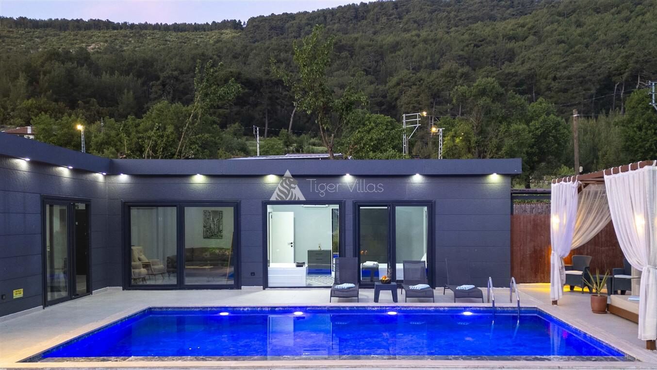 Villa Loçka — 55