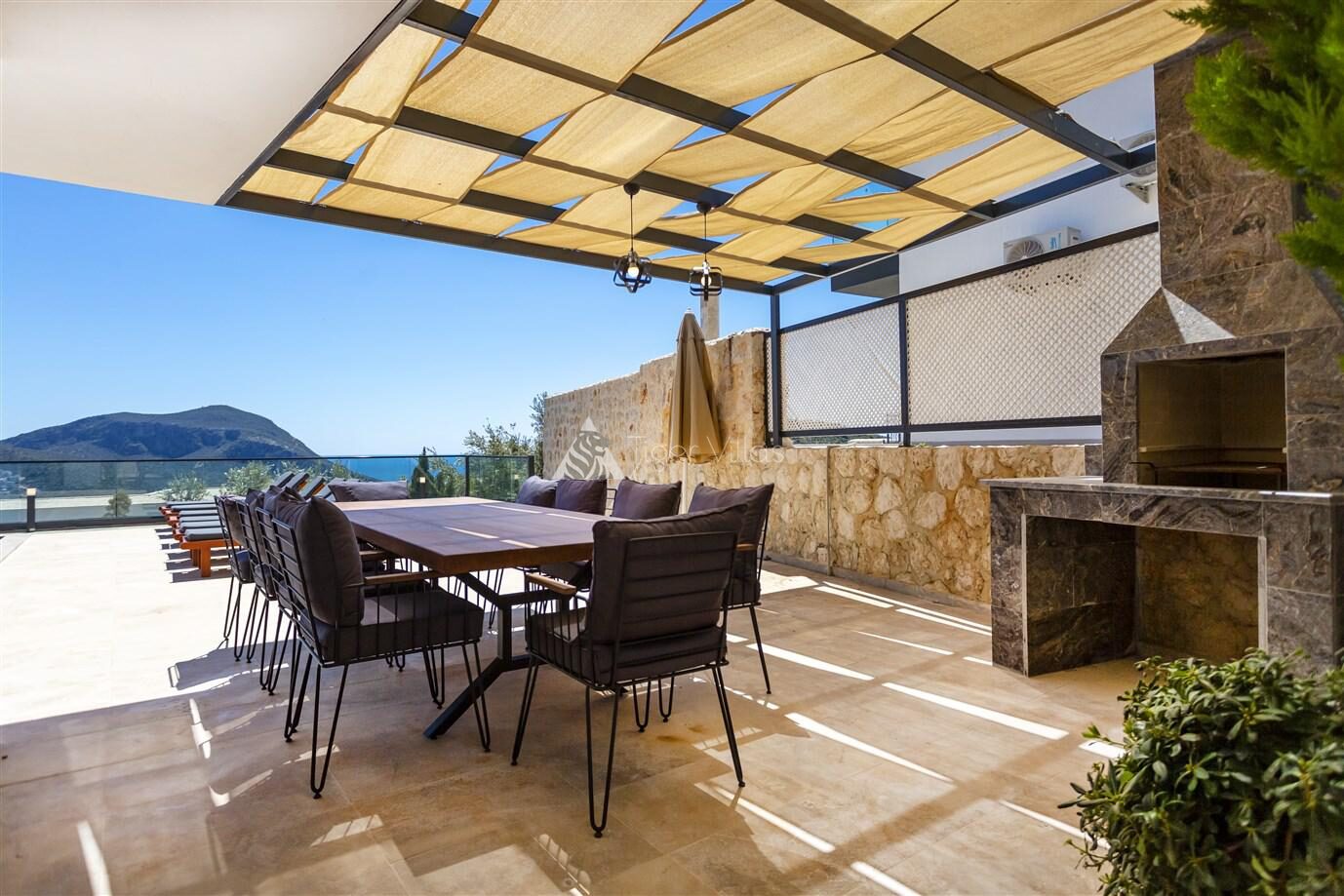 Villa Tigra — 16
