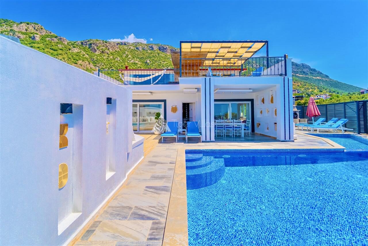 Villa Charm — 15