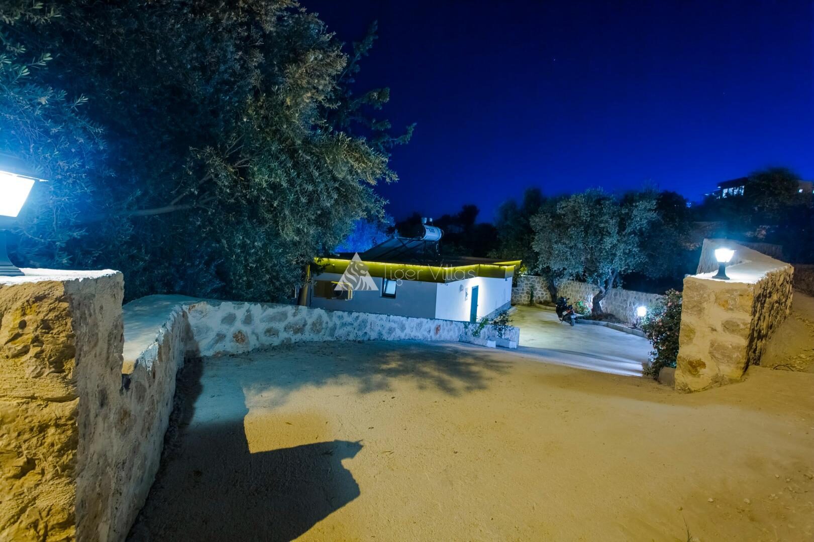 Villa Nevi — 11