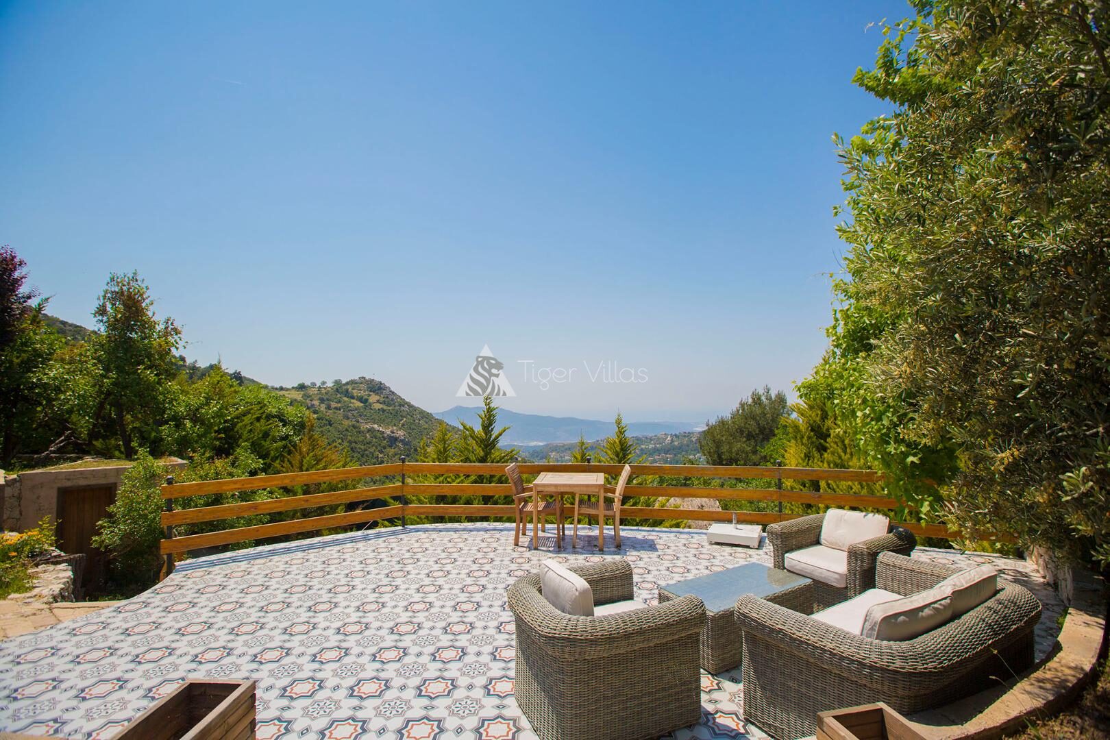 Villa Zeytin Evi Garden & terrace 2 – villa for rent in İslamlar