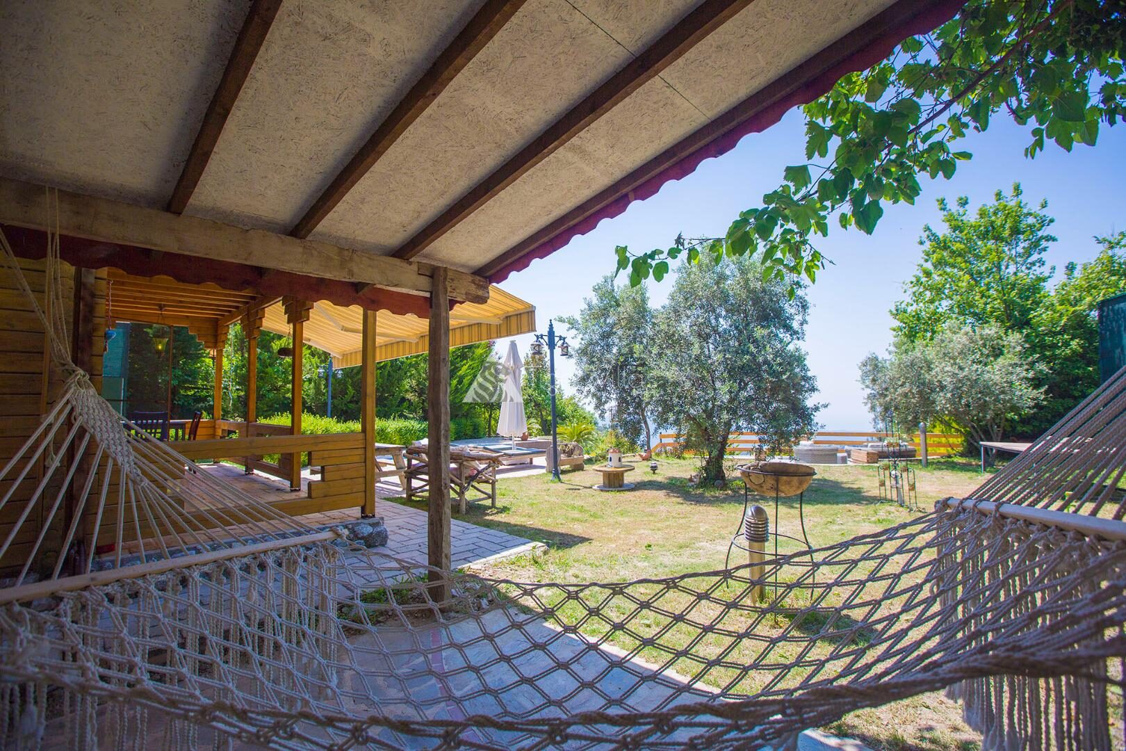 Villa Zeytin Evi Garden & terrace 4 – villa for rent in İslamlar