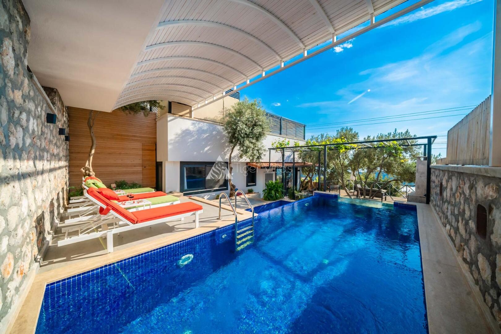 Villa Therapy Aqua — 1