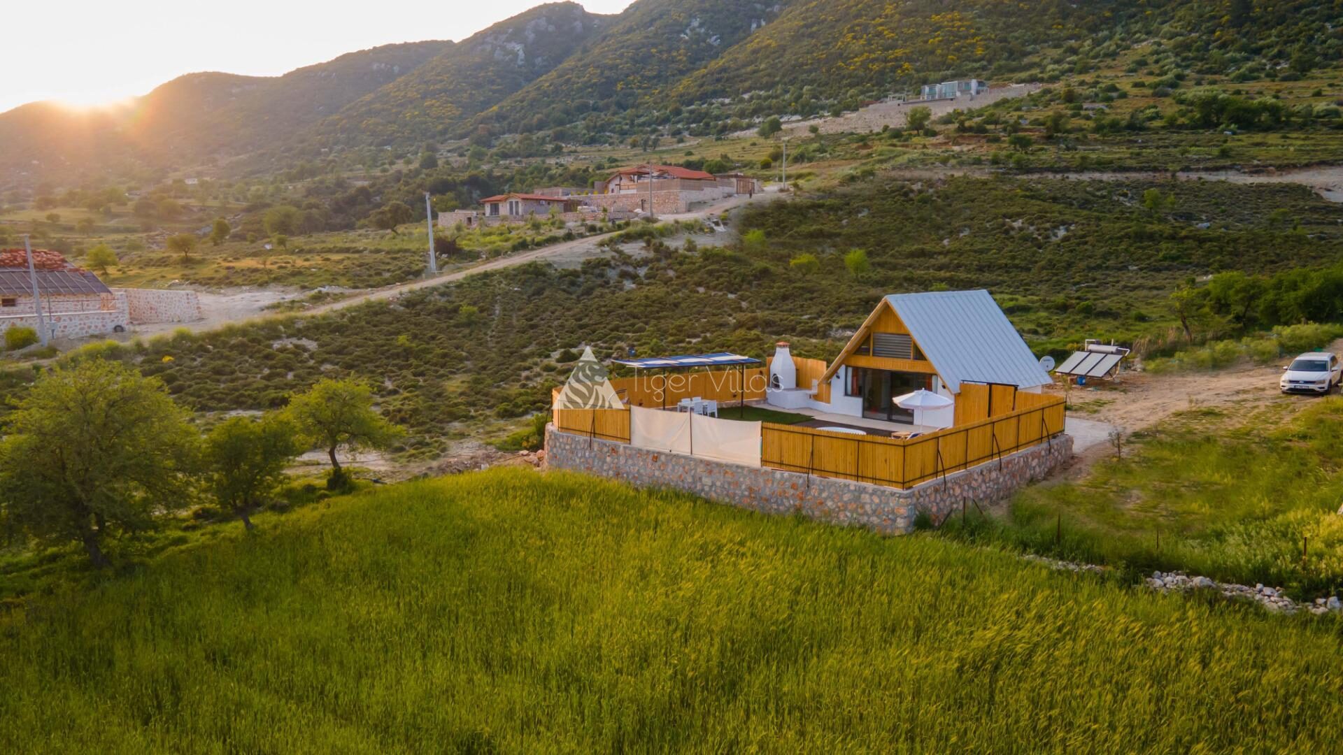 Villa Mentes — 2