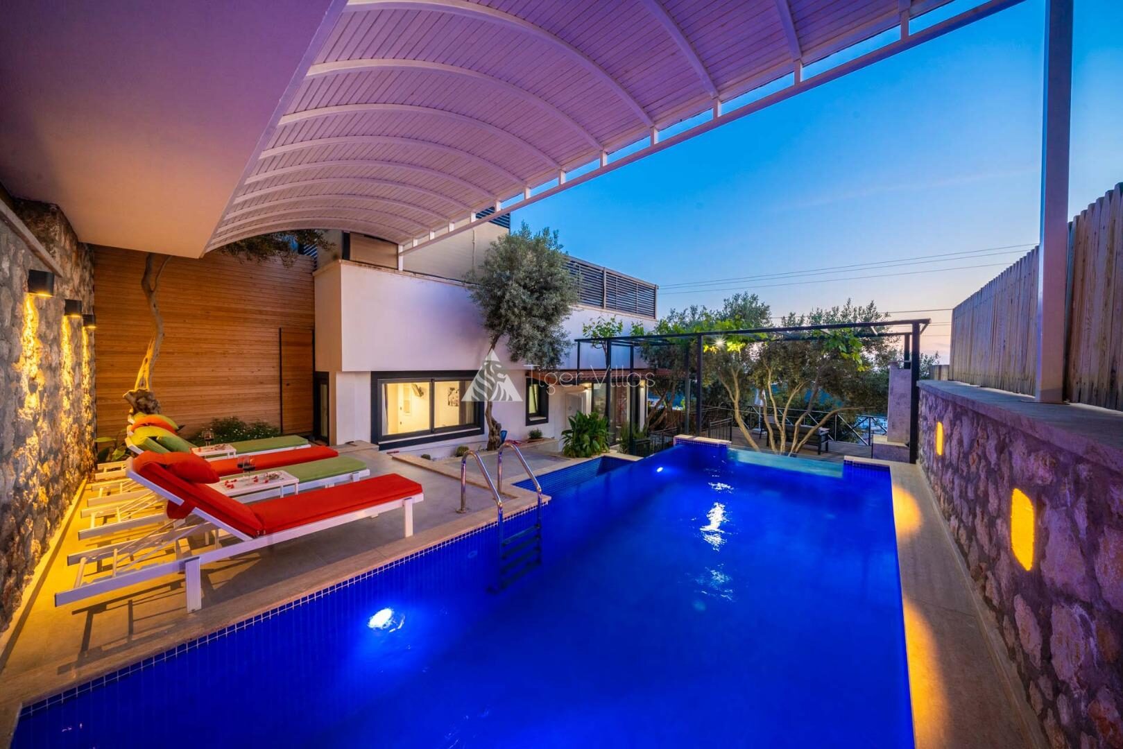 Villa Therapy Aqua — 2