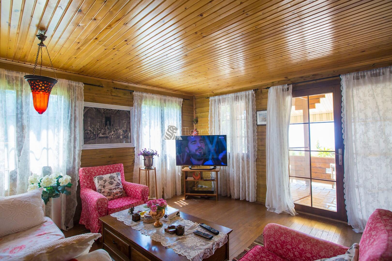 Villa Zeytin Evi Living room – villa for rent in İslamlar