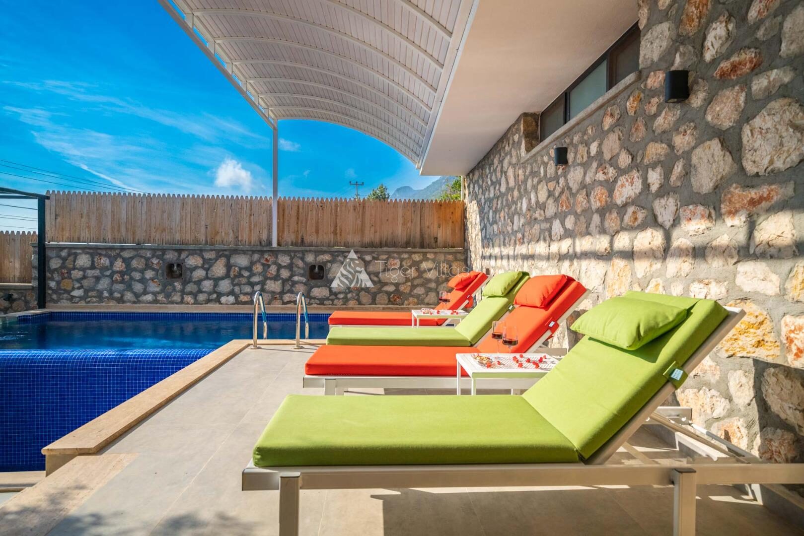 Villa Therapy Aqua — 18
