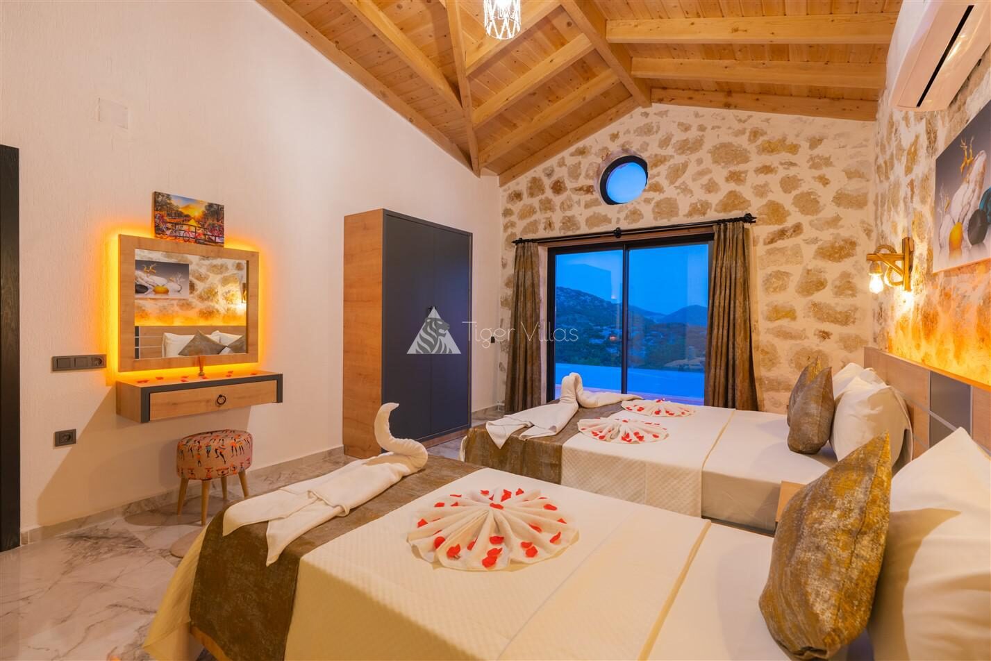 Villa Estrella — 63