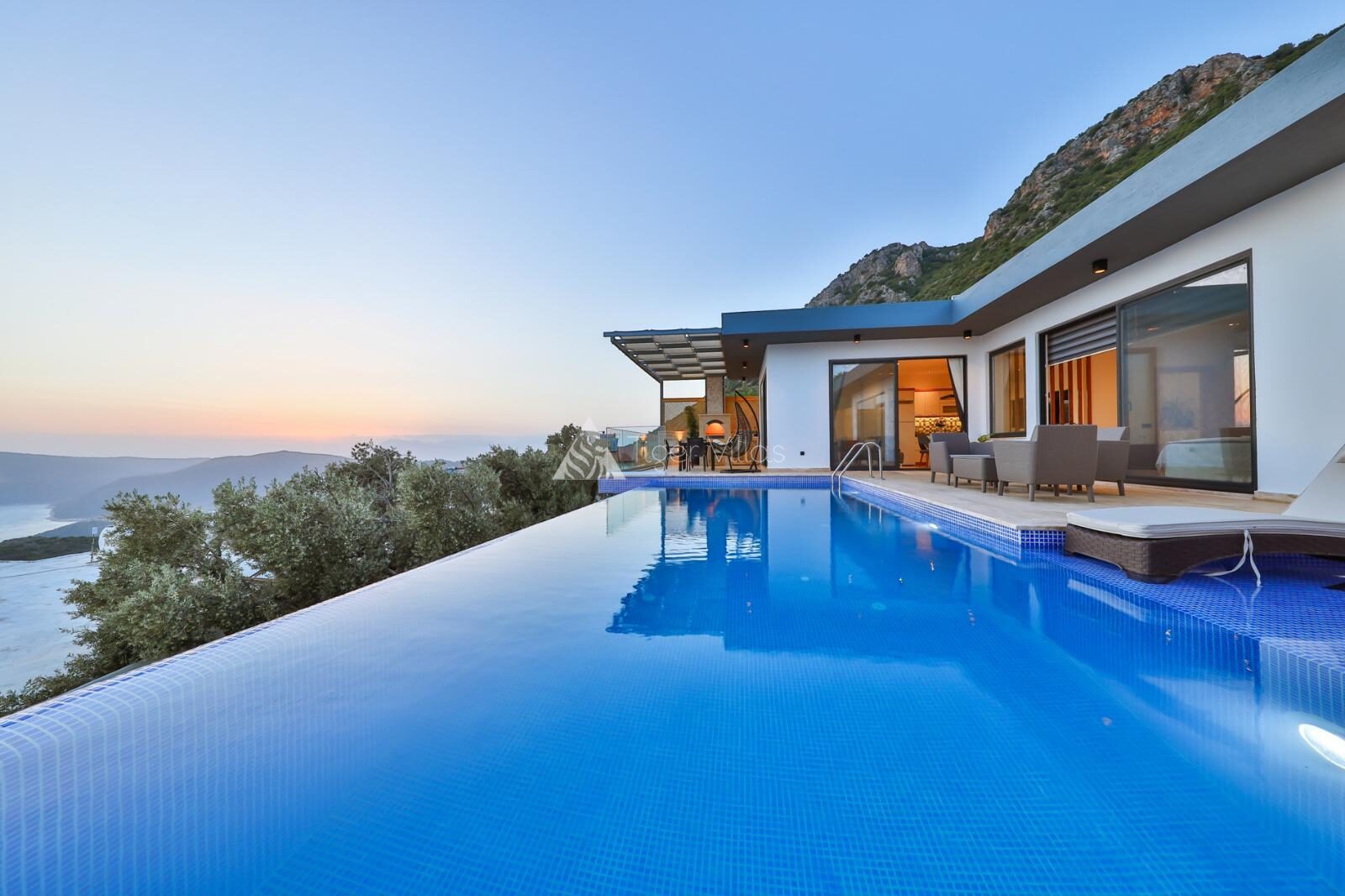 Villa Tufan — 1