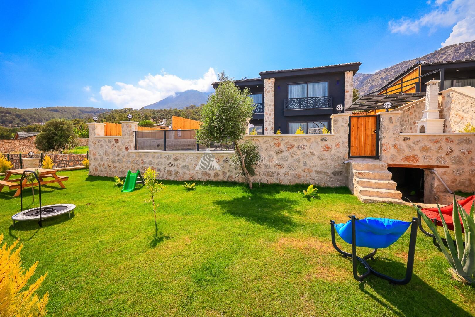 Villa Sandak 4 — 26
