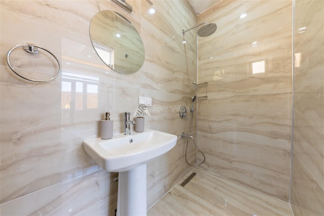Villa Tuana — 56