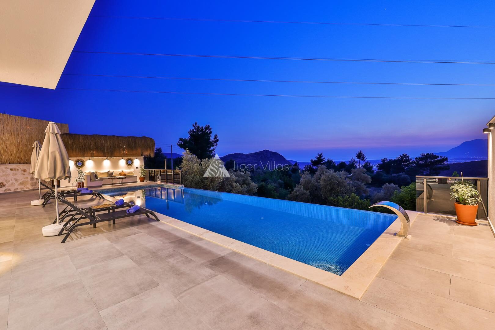 Villa Fi Manor – villa for rent in Üzümlü