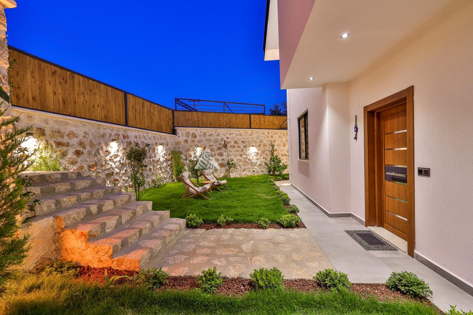 Villa Fi Manor — 12