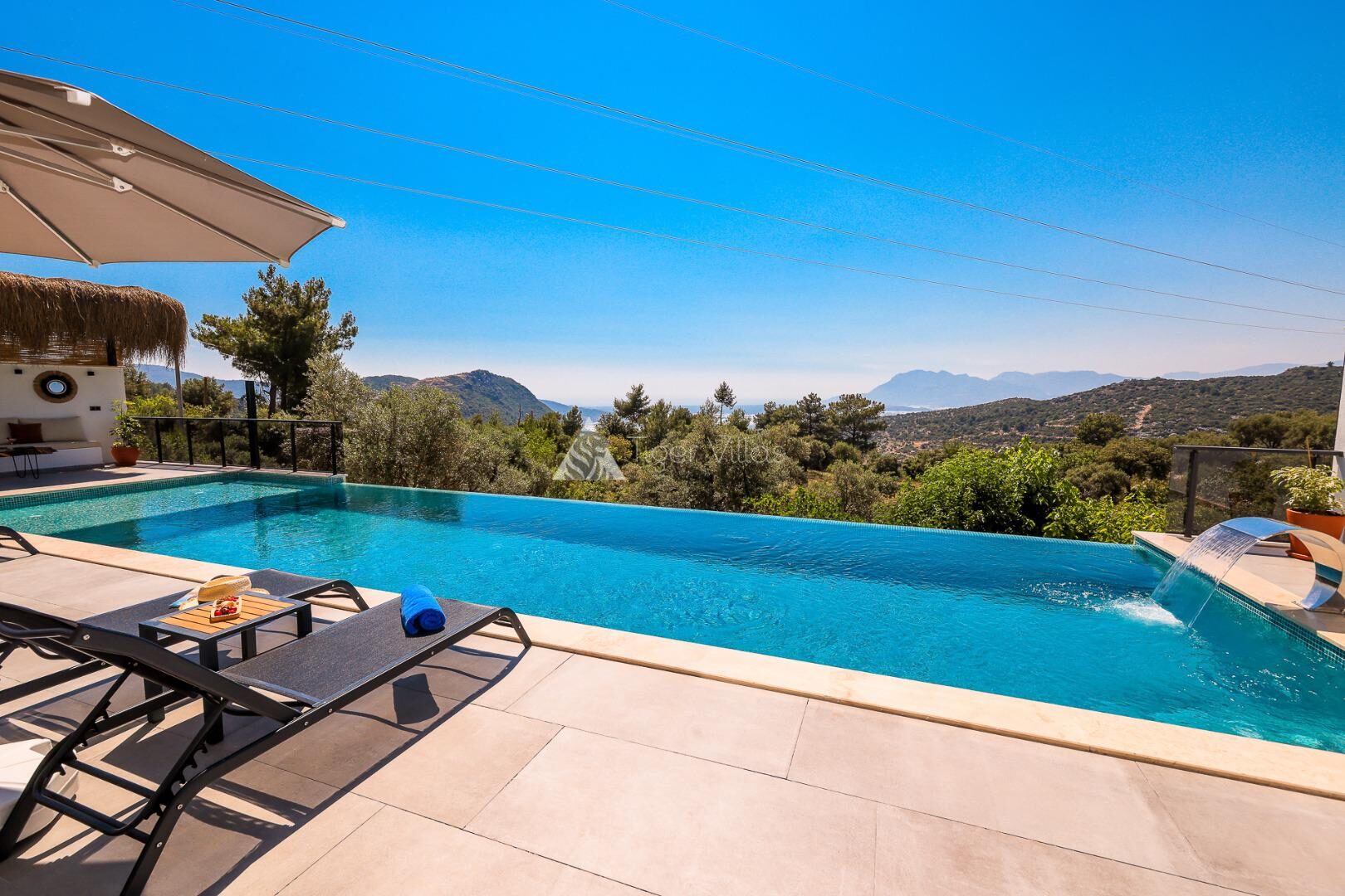 Villa Fi Manor — 17