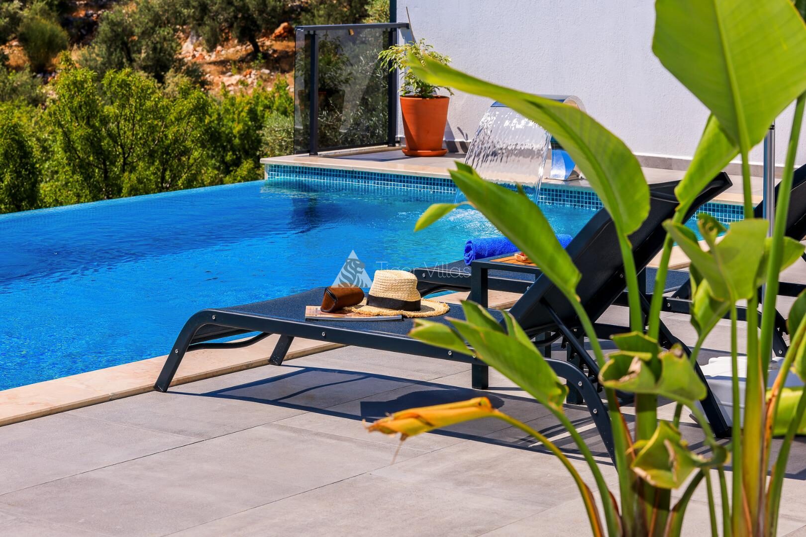 Villa Fi Manor – villa for rent in Üzümlü