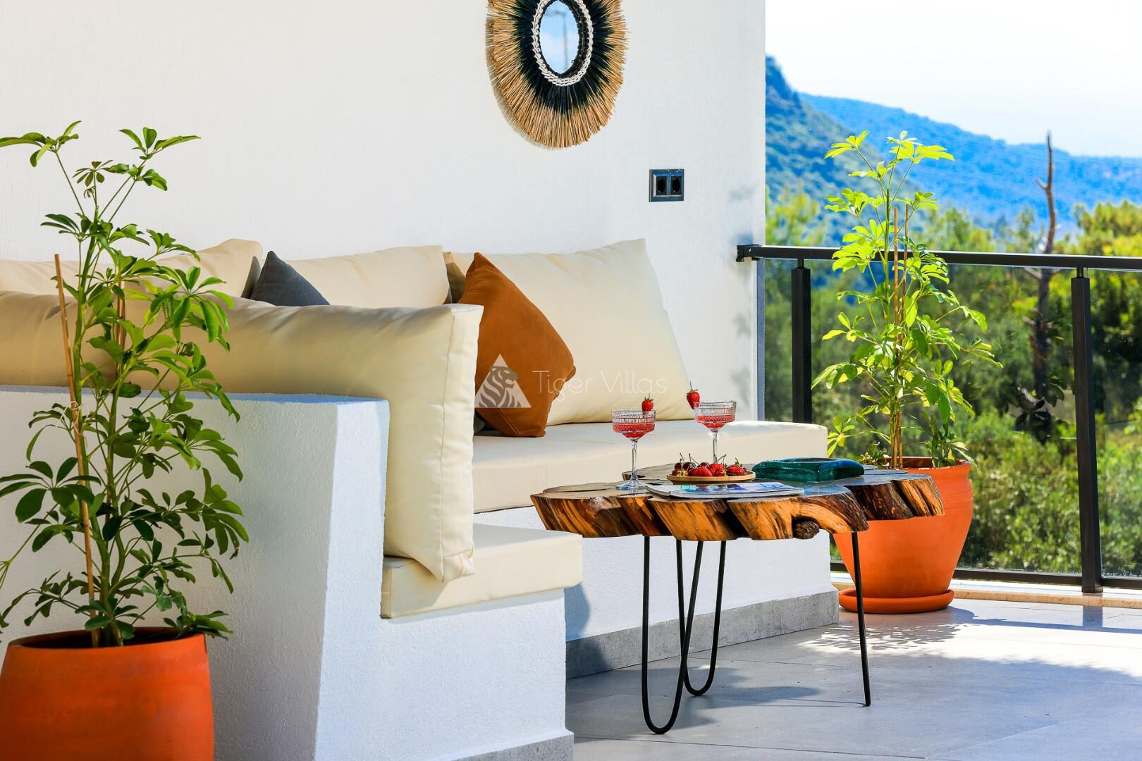 Villa Fi Manor – villa for rent in Üzümlü
