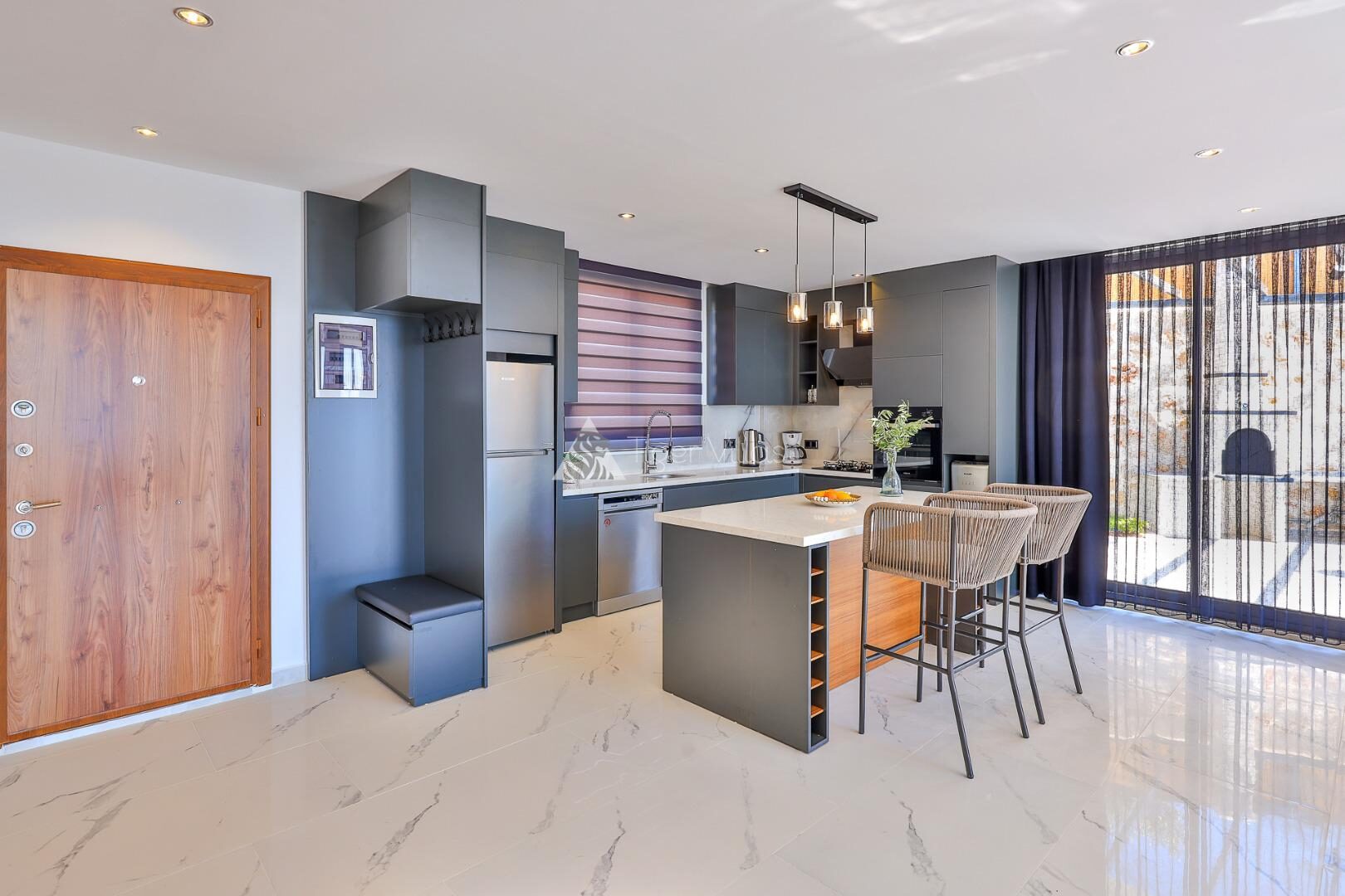 Villa Fi Manor — 34