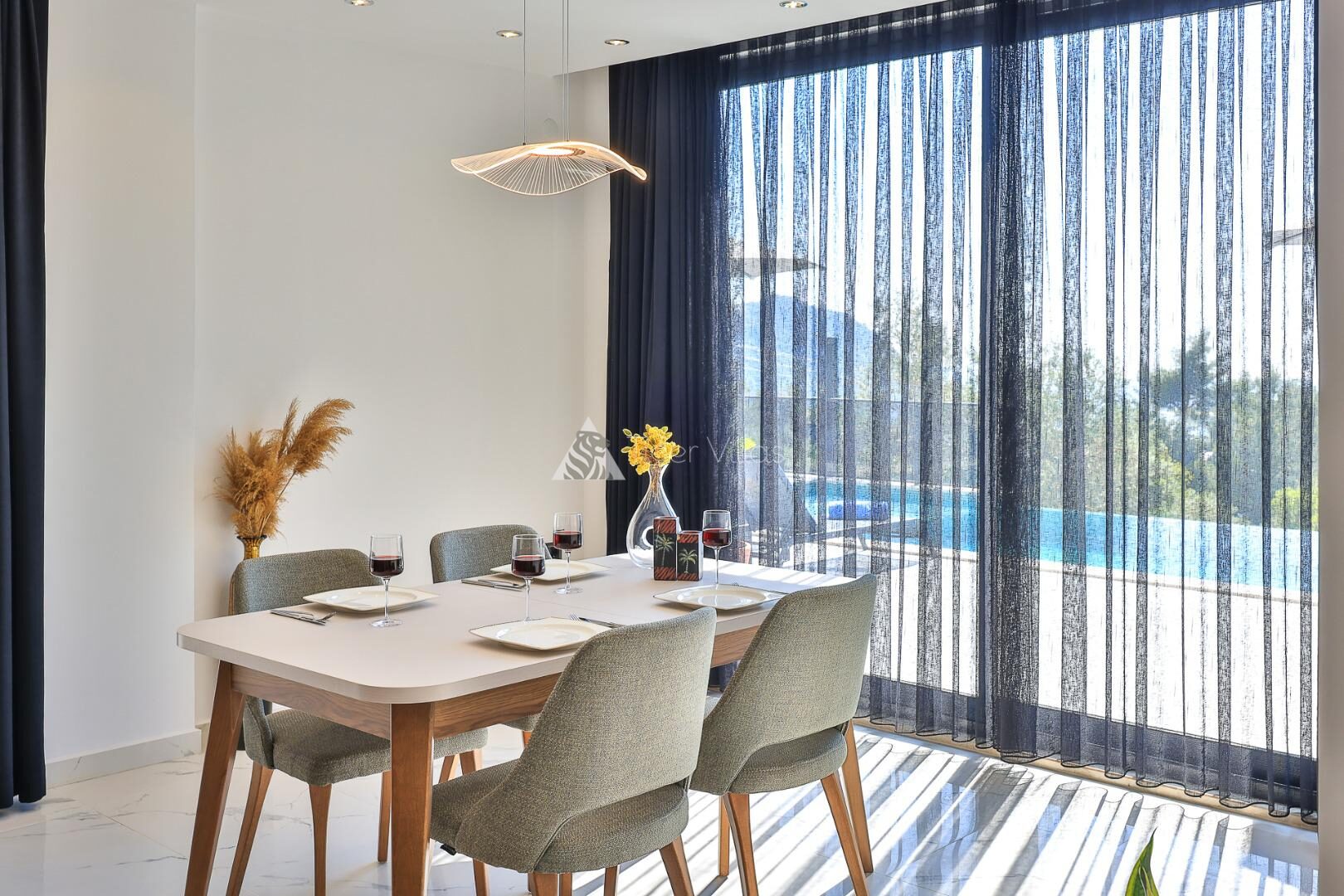 Villa Fi Manor – villa for rent in Üzümlü