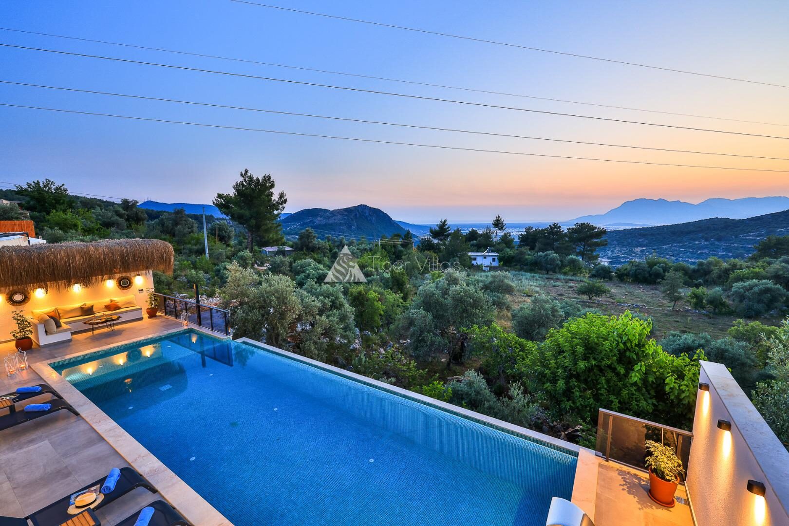 Villa Fi Manor – villa for rent in Üzümlü