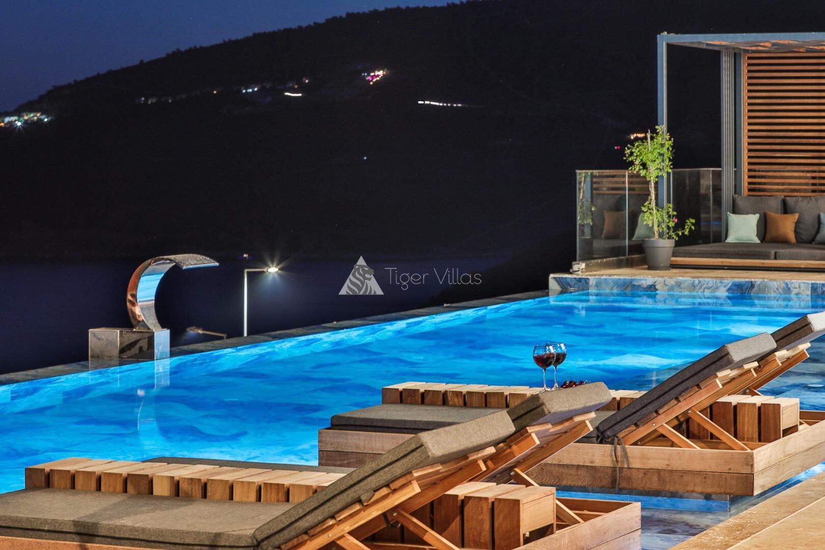 Villa Royal Life — 19