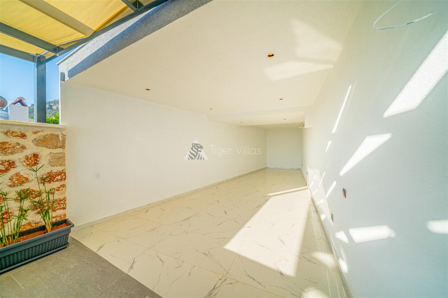 Villa Grey Falcon — 34