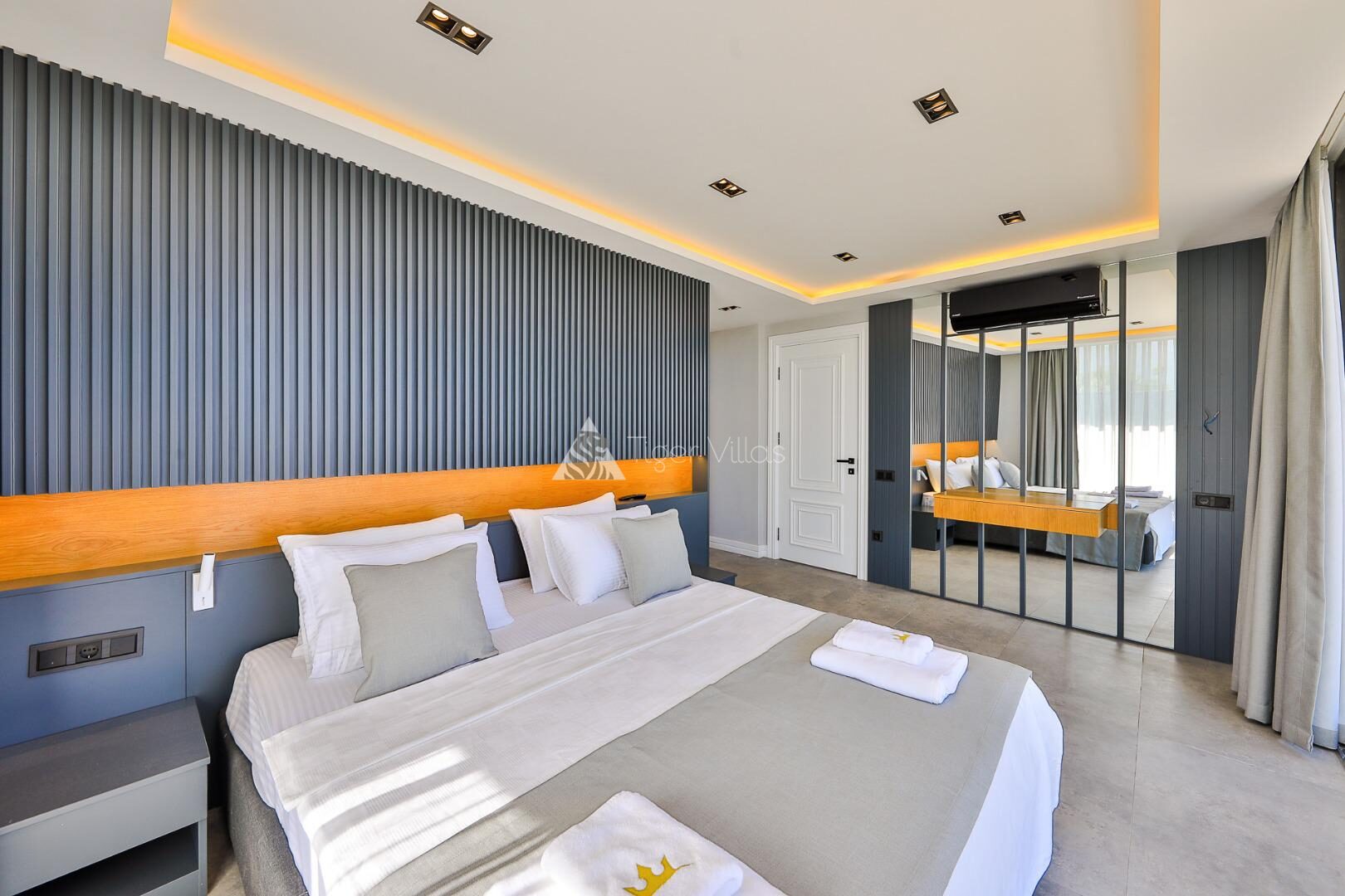 Villa Royal Life — 73